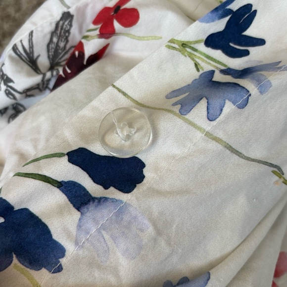 Pottery Barn Floral Duvet Cover - Multicolor wieen and 2 pillow set - Picture 3 of 5